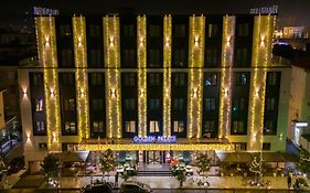 Hotel Golden Palace